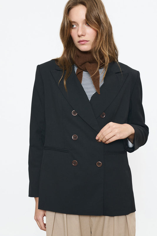 que ponerse debajo de una blazer