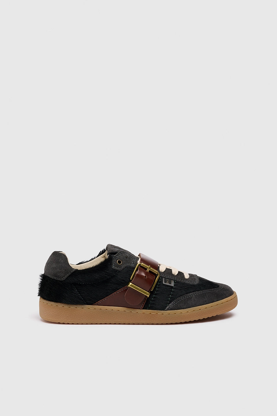 SNEAKER LEO