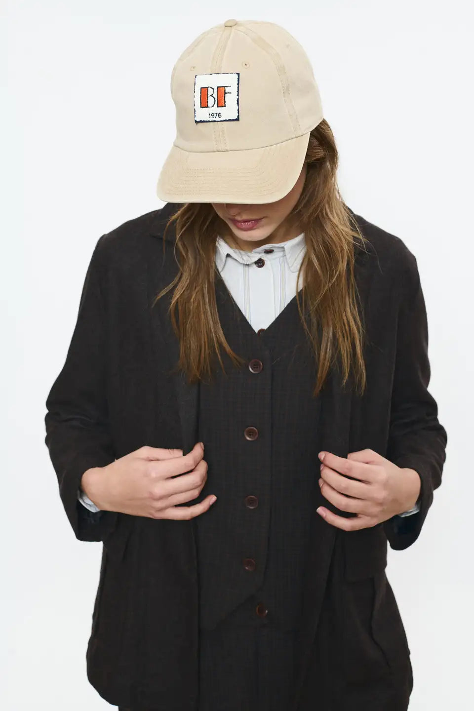 AMERICANA HELMUT
