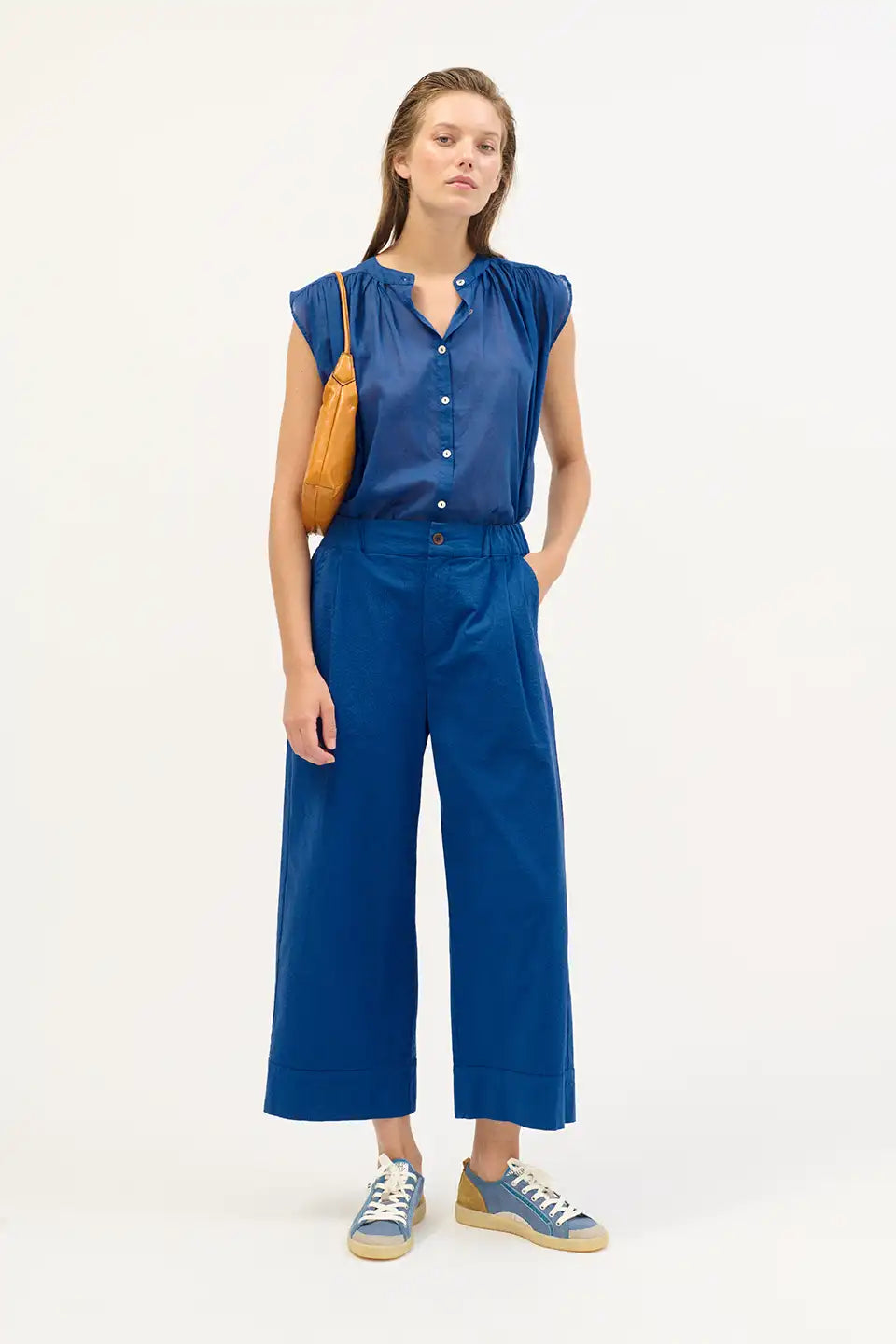 Look 0