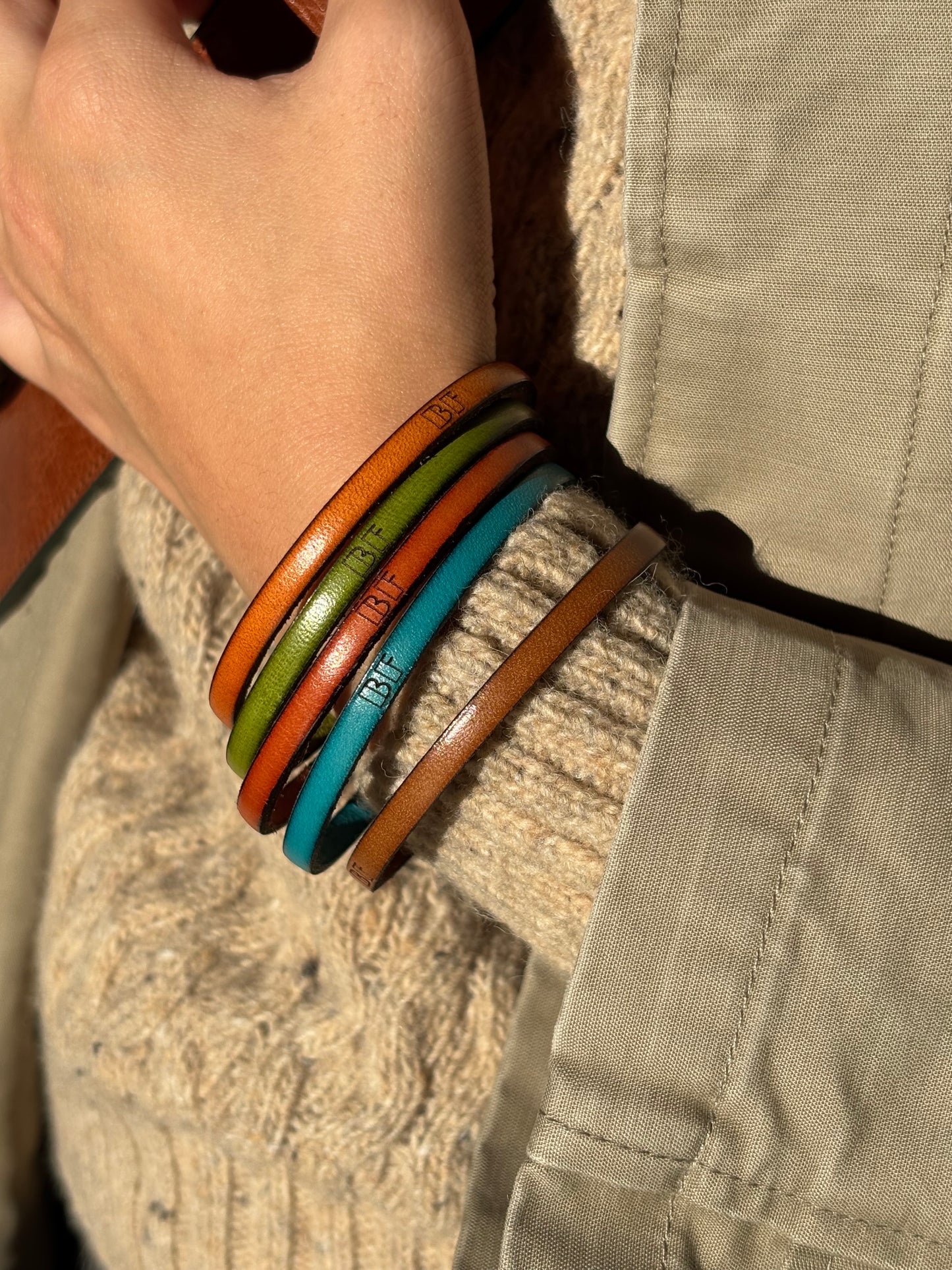 Pulsera piel de regalo